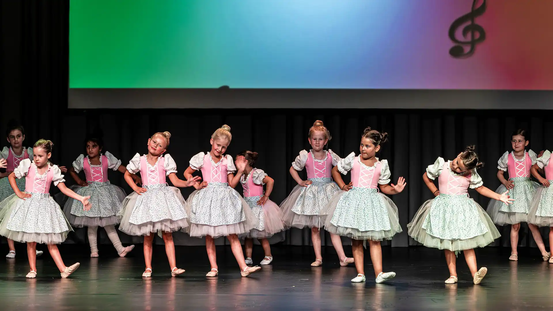 Kinderballett Aufführung der Tanzschule De Filippis